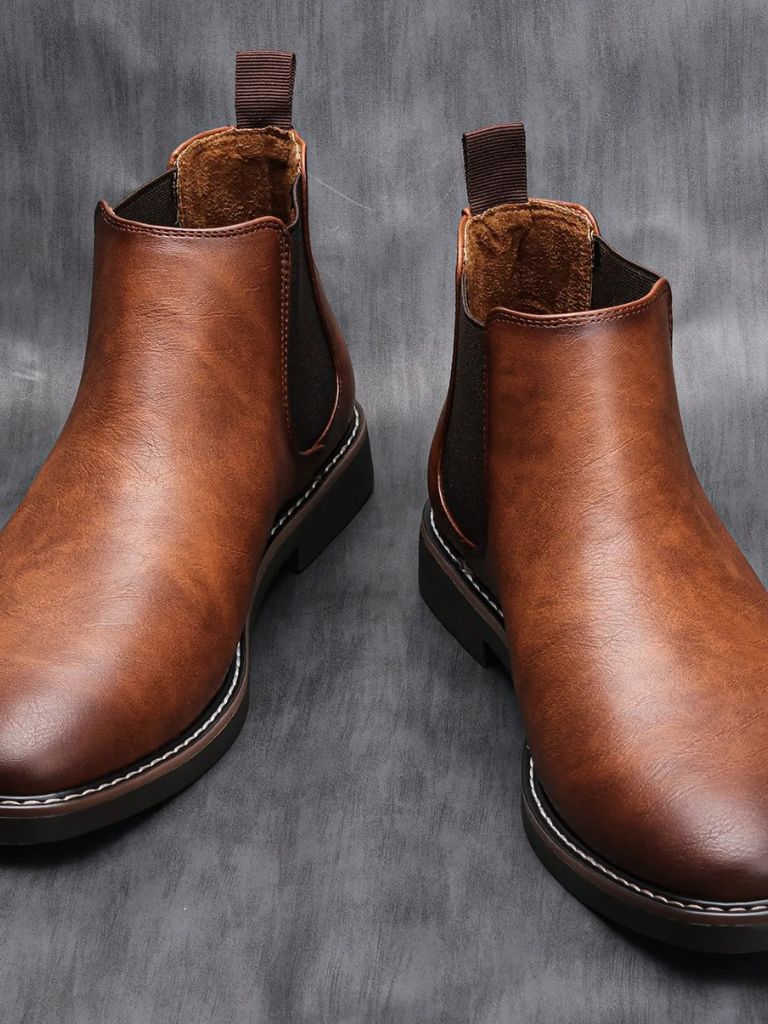 Maple Ash Chelsea Boots – Cross & Crown