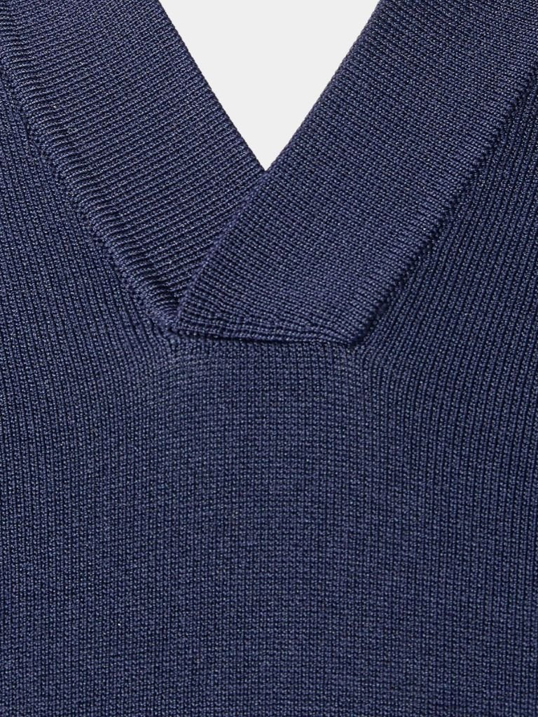 Navy Class Polo – Cross & Crown