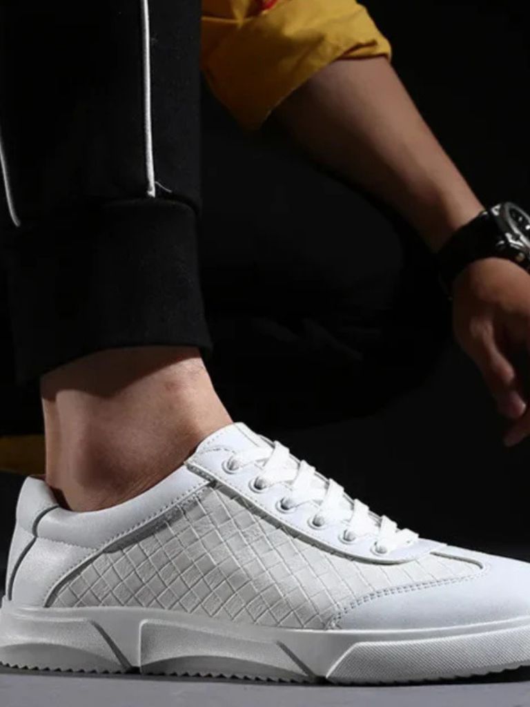 Noir Artisan Shoes - Cross & Crown