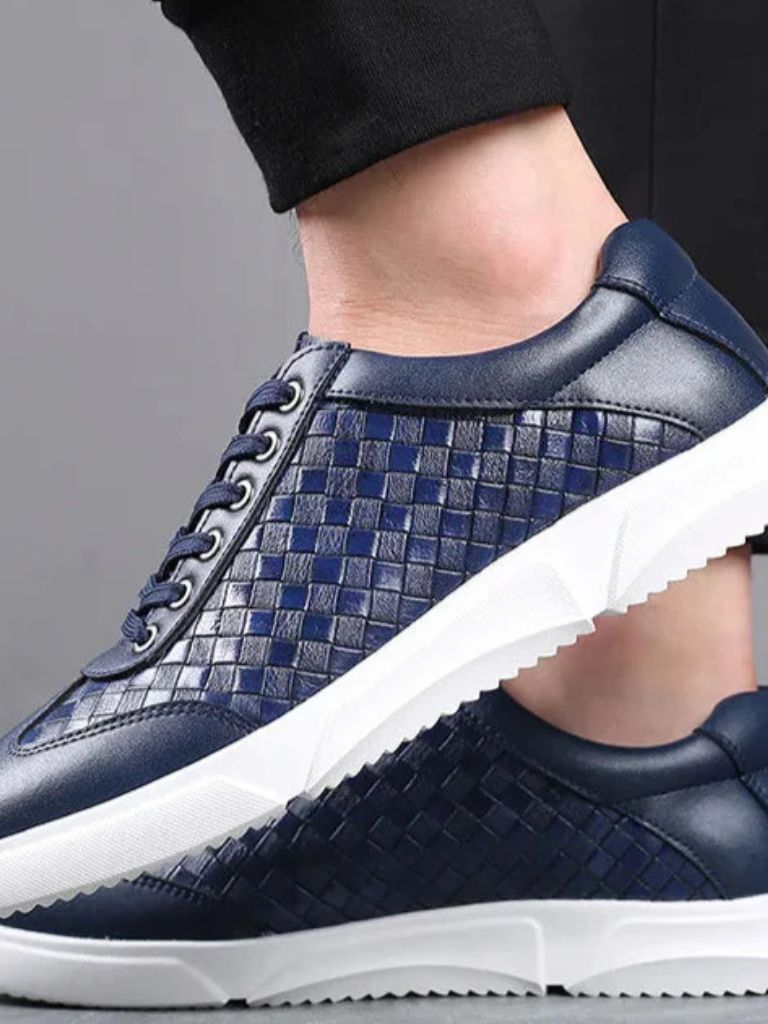 Noir Artisan Shoes - Cross & Crown